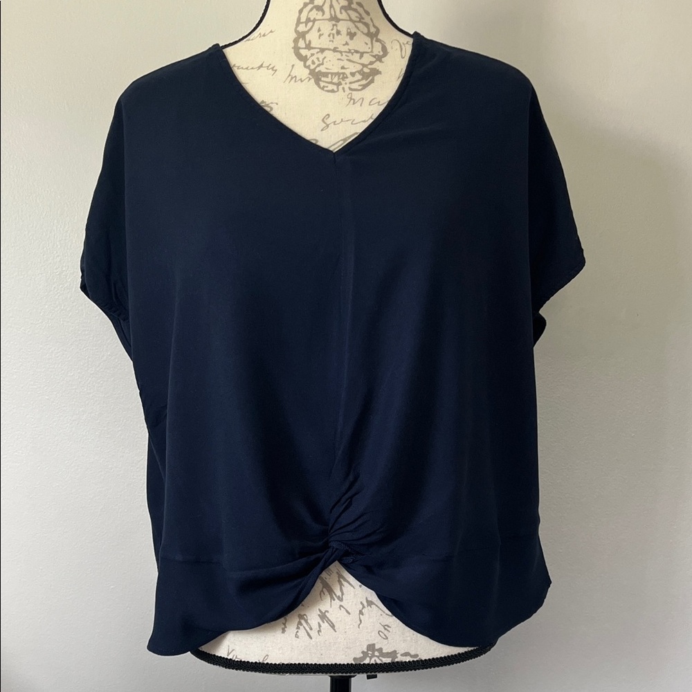 Splendid Sold at Anthropologie Navy Blue V-Neck Top - XL